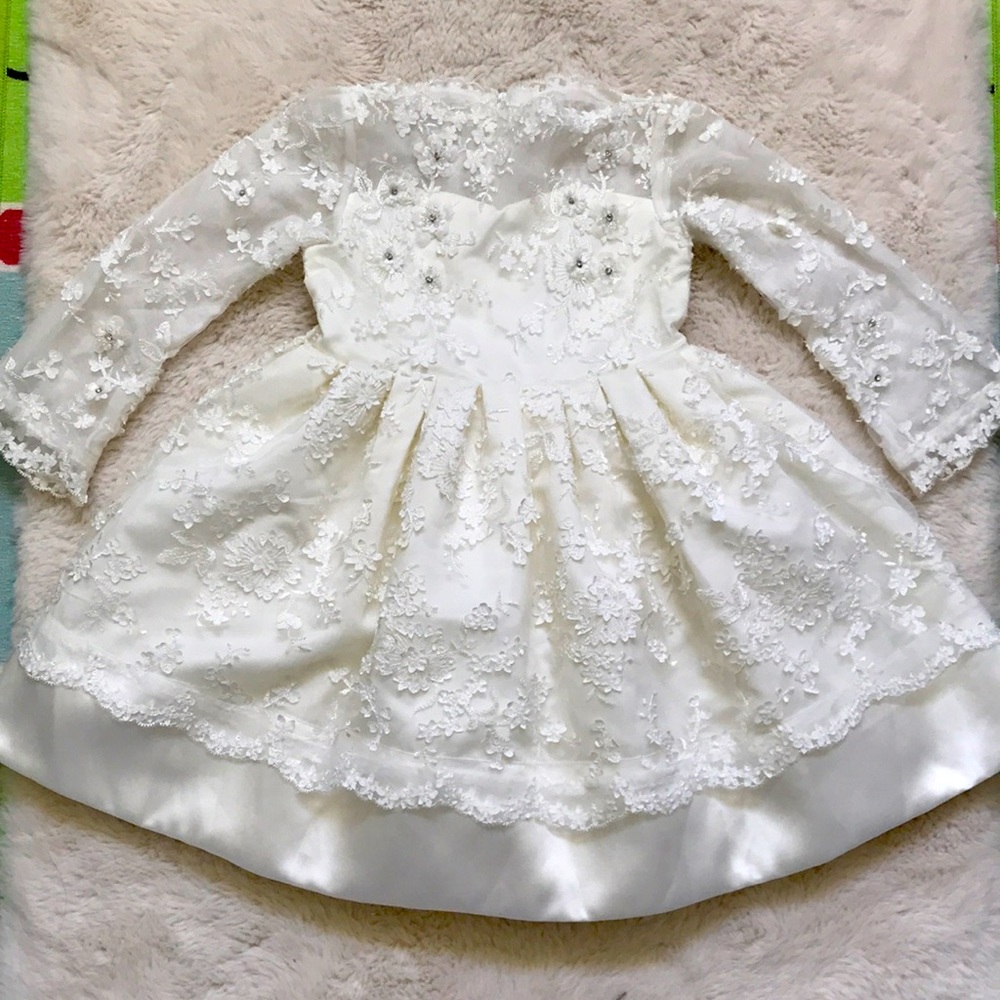 Girl’s beautiful party dress